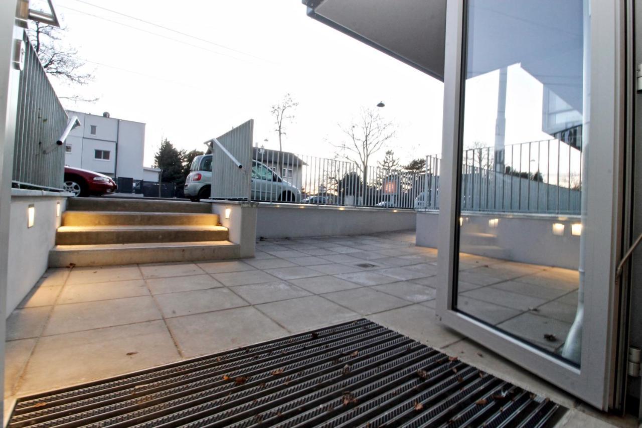 Red Flower Apartment With Pool - 5 Min To Lake Viena Exterior foto