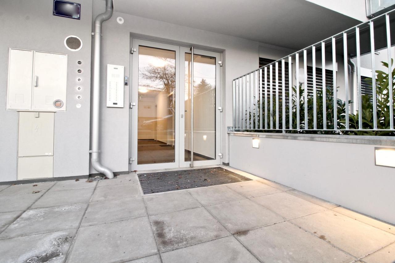 Red Flower Apartment With Pool - 5 Min To Lake Viena Exterior foto